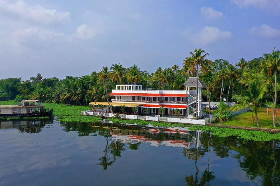 Vembanad Village Backwater Resort Alappuzha Esterno foto