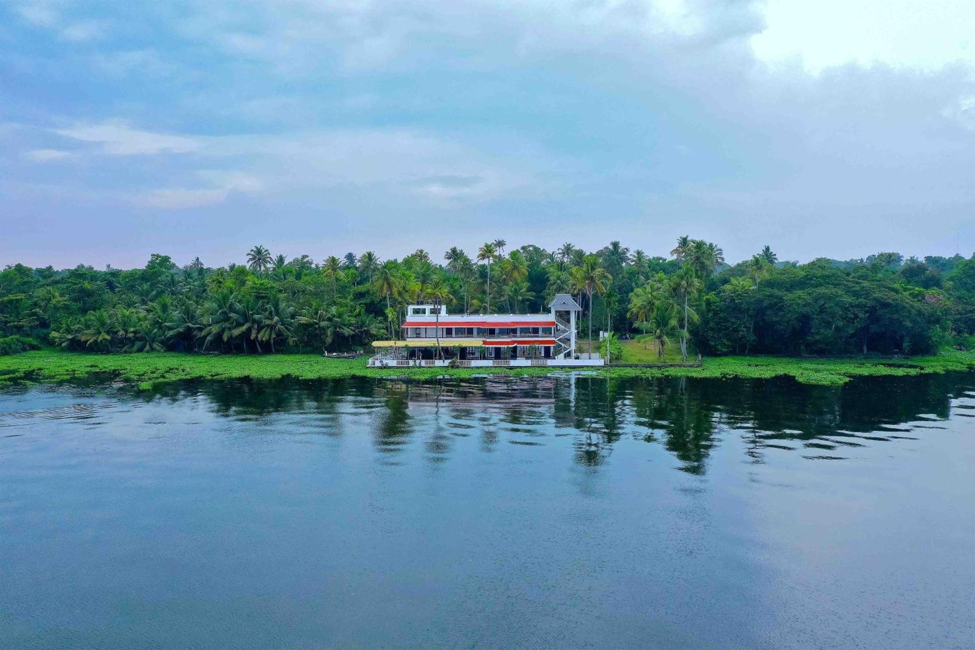 Vembanad Village Backwater Resort Alappuzha Esterno foto