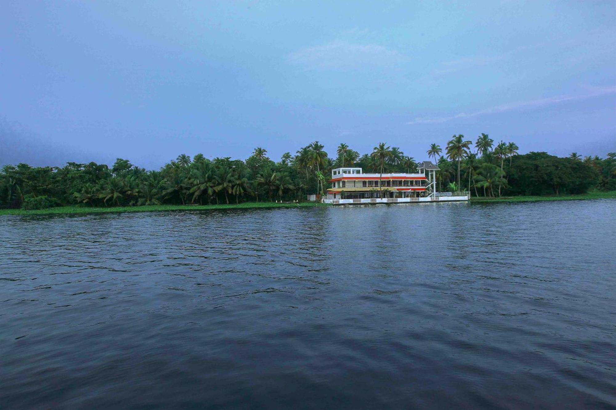 Vembanad Village Backwater Resort Alappuzha Esterno foto