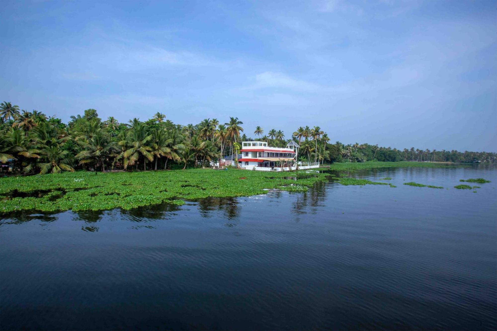 Vembanad Village Backwater Resort Alappuzha Esterno foto