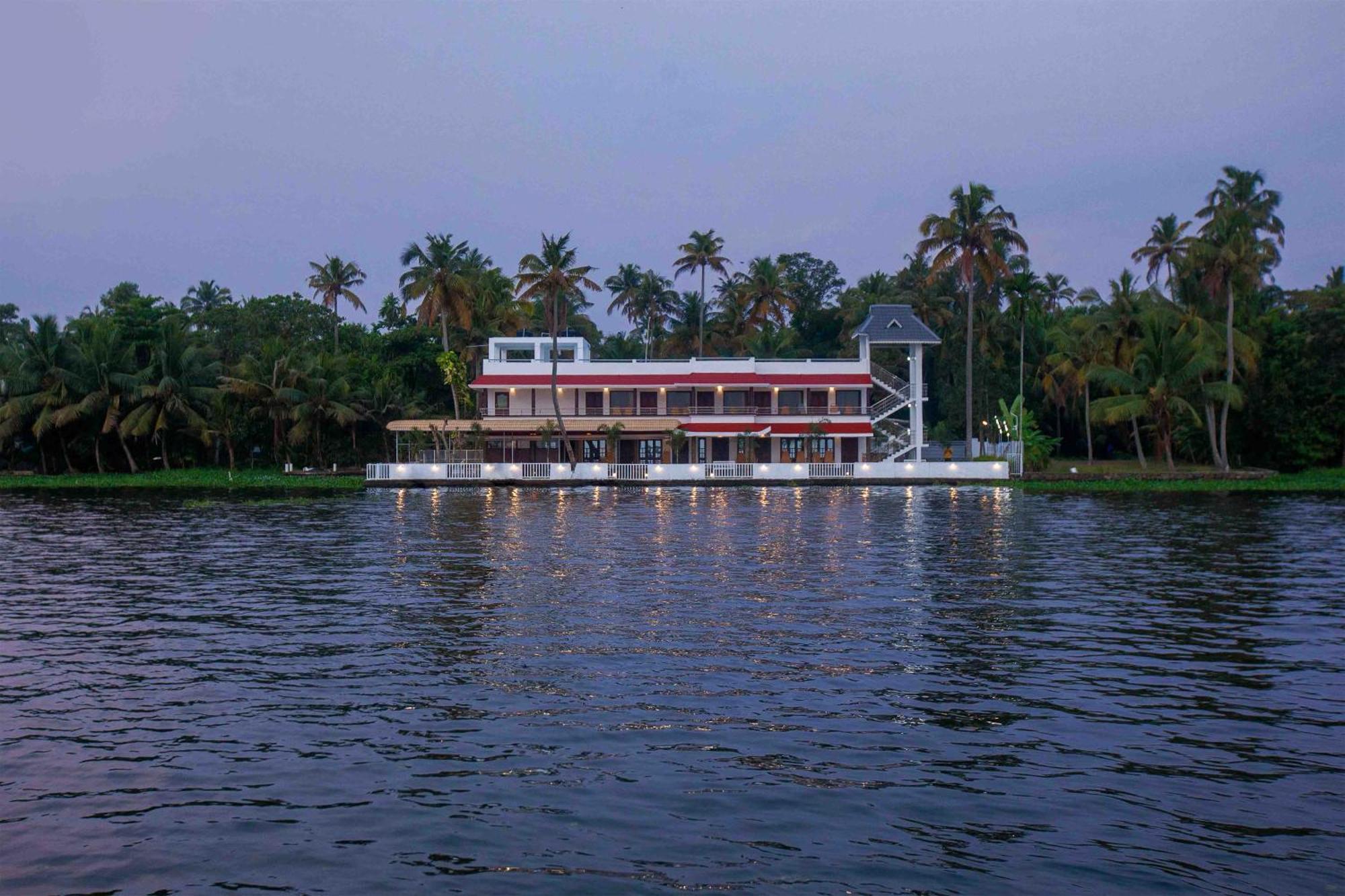 Vembanad Village Backwater Resort Alappuzha Esterno foto