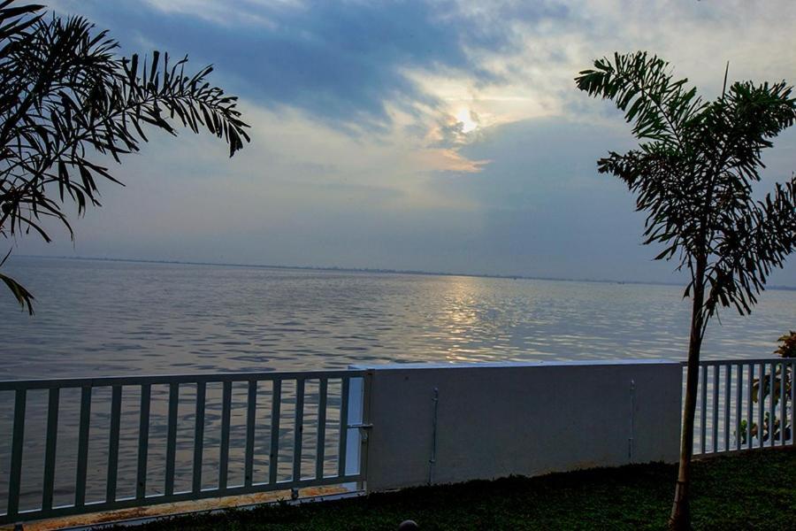 Vembanad Village Backwater Resort Alappuzha Esterno foto
