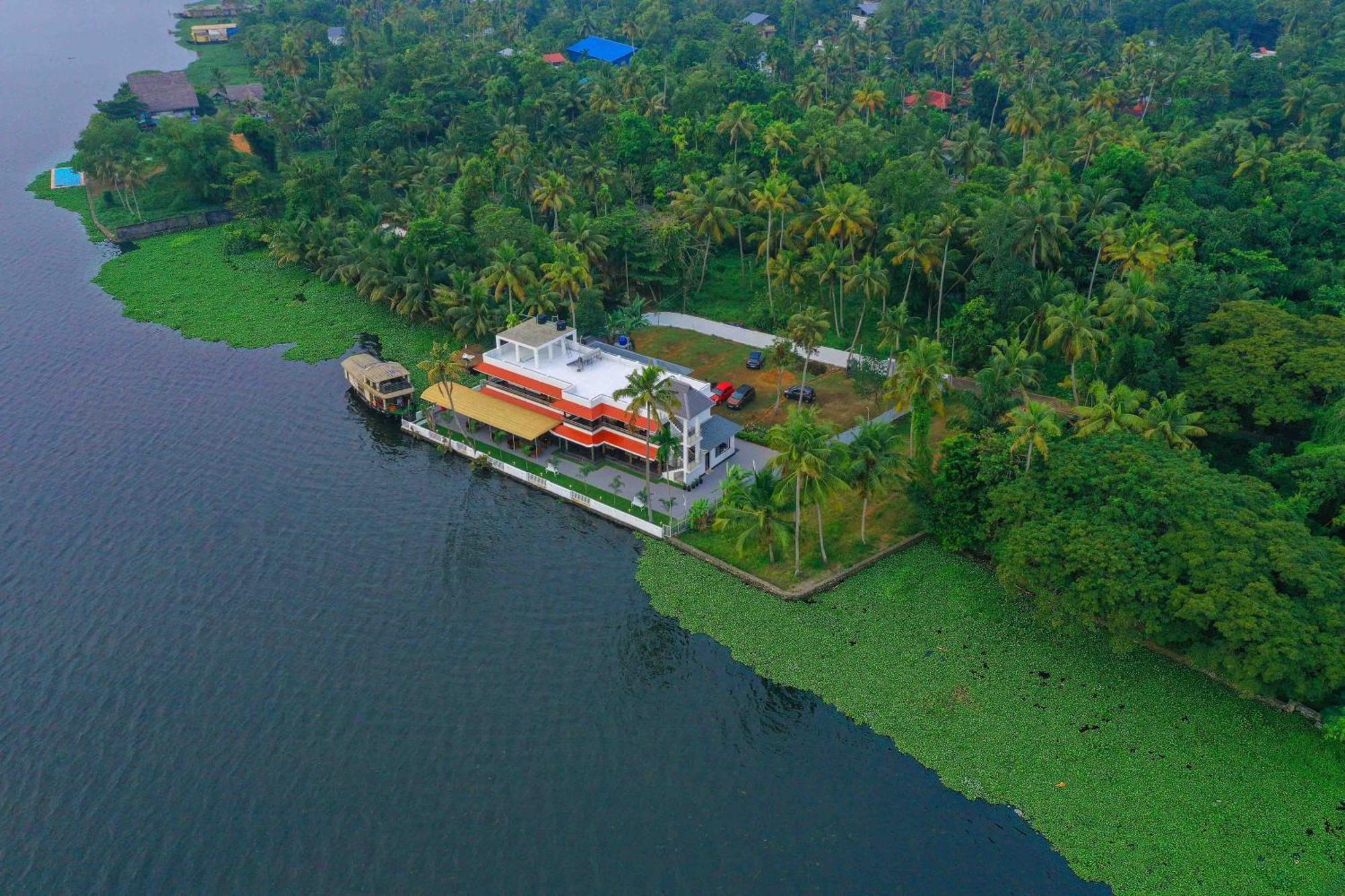 Vembanad Village Backwater Resort Alappuzha Esterno foto