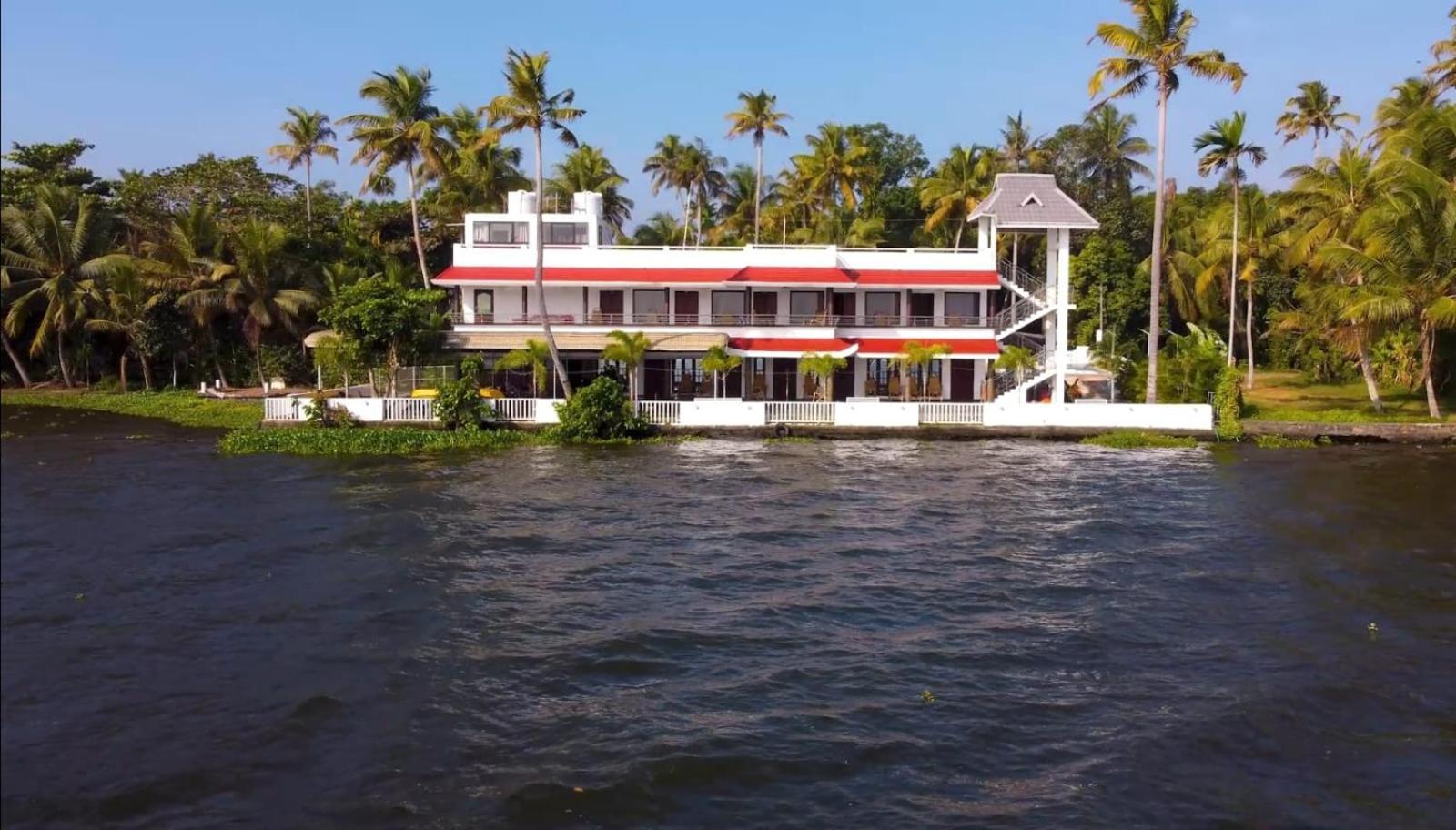 Vembanad Village Backwater Resort Alappuzha Esterno foto